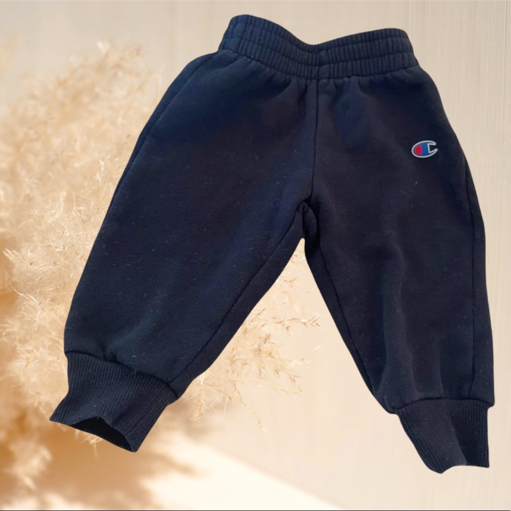 Baby champion navy sweats 6-9M